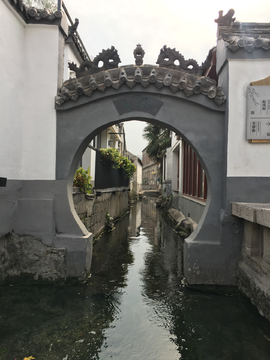 小桥流水