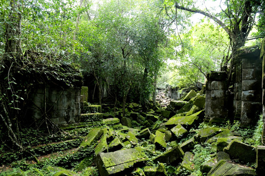 柬埔寨寺庙废墟
