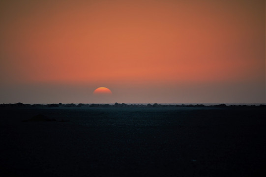 楼兰古城夕阳
