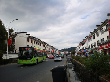 山村即景
