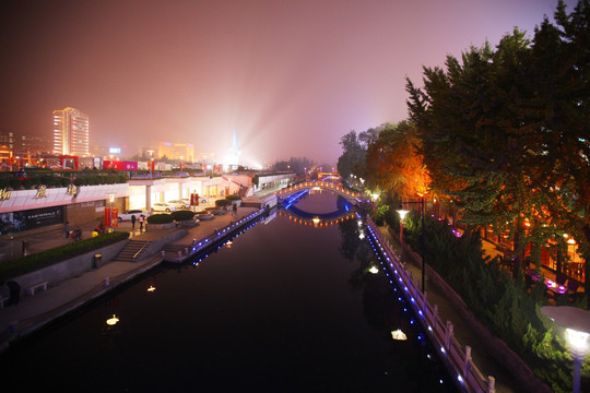 济南护城河夜景