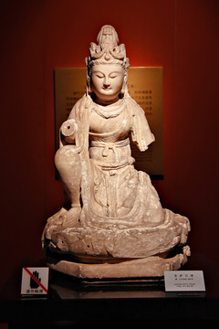 唐代菩萨石像