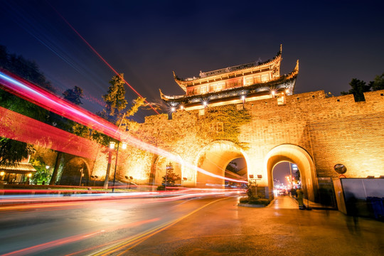 苏州阊门城楼夜景