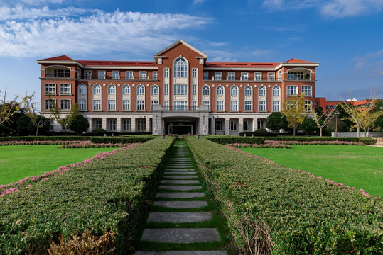 交通大学