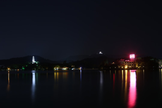 西湖夜景风光