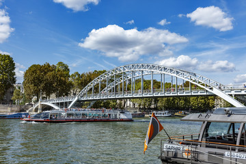 法国桥梁河道