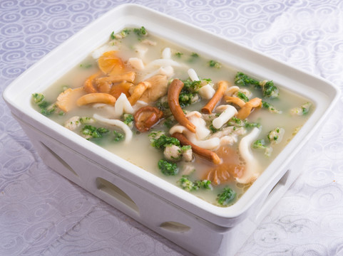 菌王养生汤
