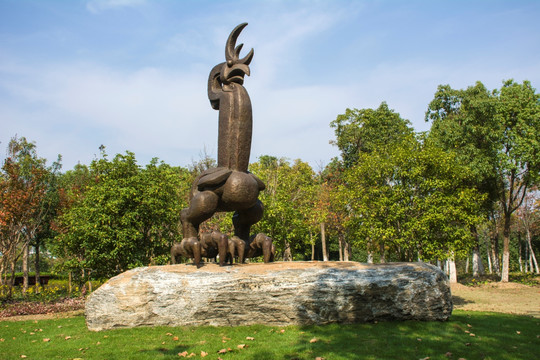 芜湖雕塑公园动物系列破晓