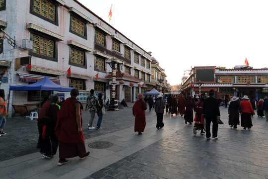 拉萨大昭寺八廓街风貌