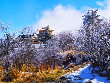 峨眉山雪景