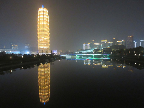 千玺广场夜景