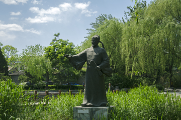 积水潭汇通祠郭守敬雕塑