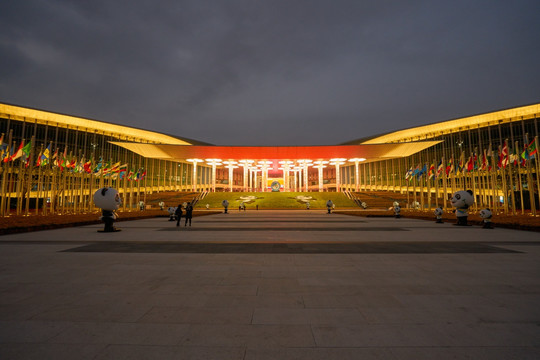 中国国际进口博览会夜景