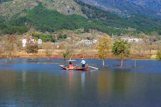 天堂湖