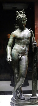 阿波罗与奇特垃琴青铜雕像