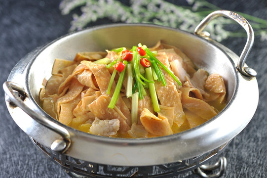 干锅豆皮