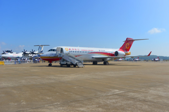 国产ARJ21支线客机