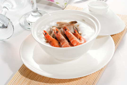 大虾海鲜汤