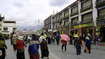 西藏拉萨八廊街摄影图片