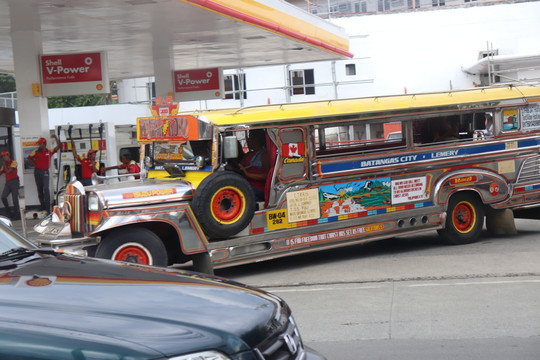 菲律宾公交车