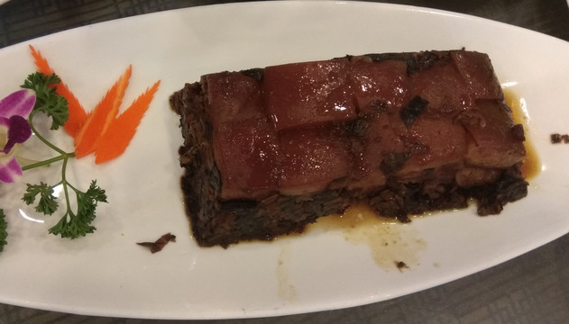 梅菜红烧肉