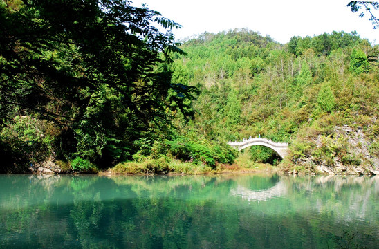 石泉水景
