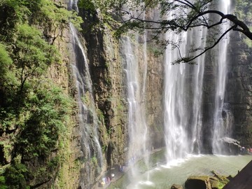 三峡大瀑布