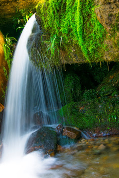 山泉水