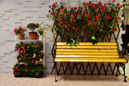 花卉装饰的座椅