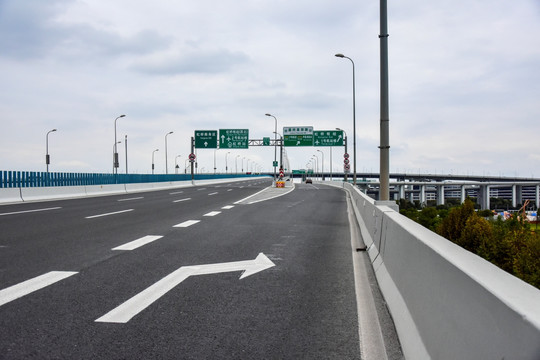 马路