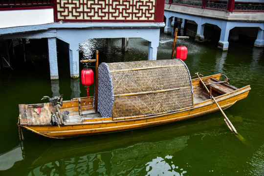 小船