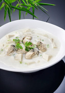 生蚝炖豆腐