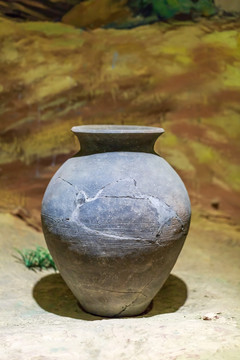 大汶口文化古陶器