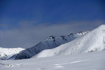 帕米尔高原雪景