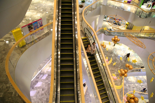 商场自动扶梯设计
