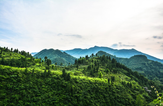 水墨群山