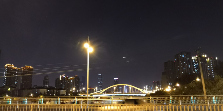 无锡梁溪大桥夜景