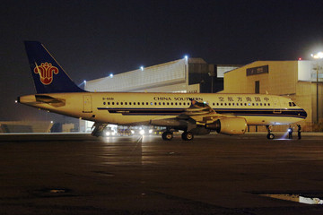 中国南方航空飞机夜航