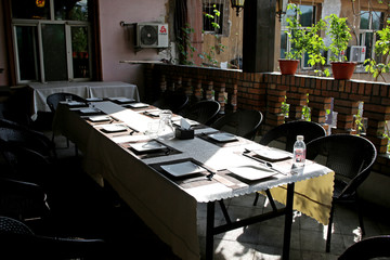 餐厅长餐桌