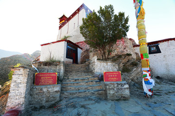 西藏山南地区雍布拉康宫风貌
