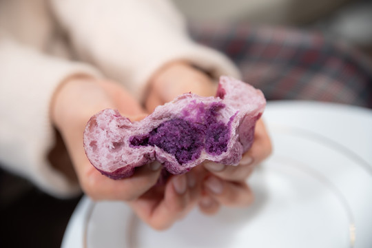 紫薯软欧包