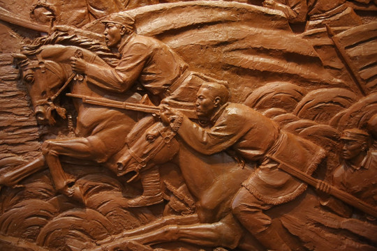 蒙古英雄儿女骑马战斗浮雕