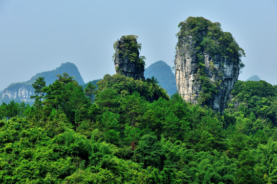 母子奇峰