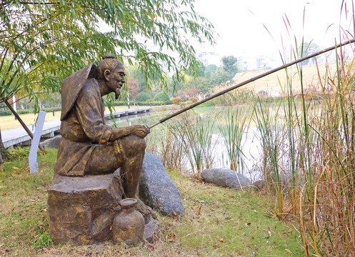 钓鱼雕像