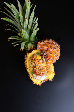 泰式菠萝海鲜炒饭