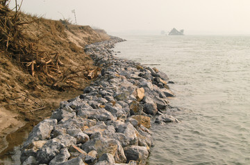 江水沿岸