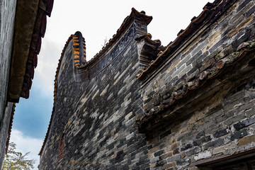 岭南建筑屋檐镬耳墙天空