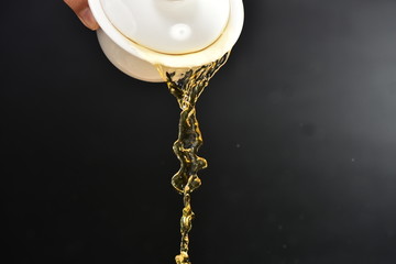 倒茶