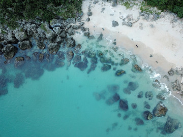 台湾垦丁珊瑚礁海滩航拍