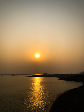 长江河流夕阳